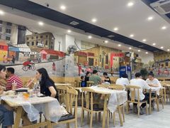 大堂-江城燕子大排档(江汉路步行街店)