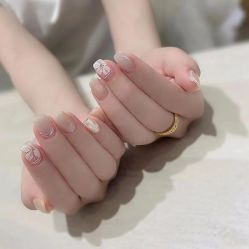 -悦指间美甲美睫