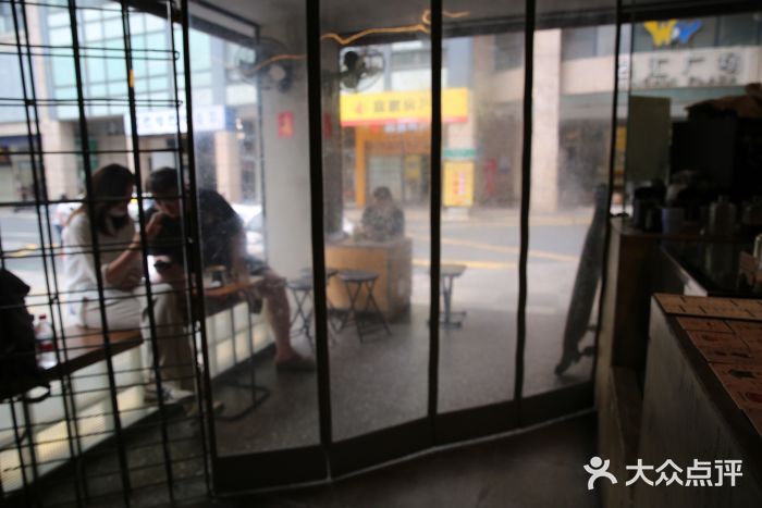 BE NORMAL CAFE(霞溪路店)图片