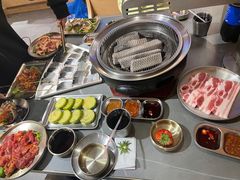 -围炉肉舍丹东海鲜烤肉·烤活鳗(步行街店)