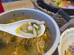 -丽丽三鲜螺蛳粉(田林路店)