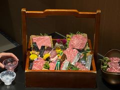 -山川小町·极番烧肉(新地假日广场店)