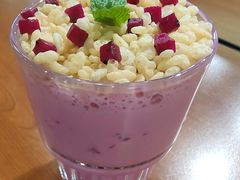 草莓奶昔-魏斯理汉堡(西安沣东吾悦店)