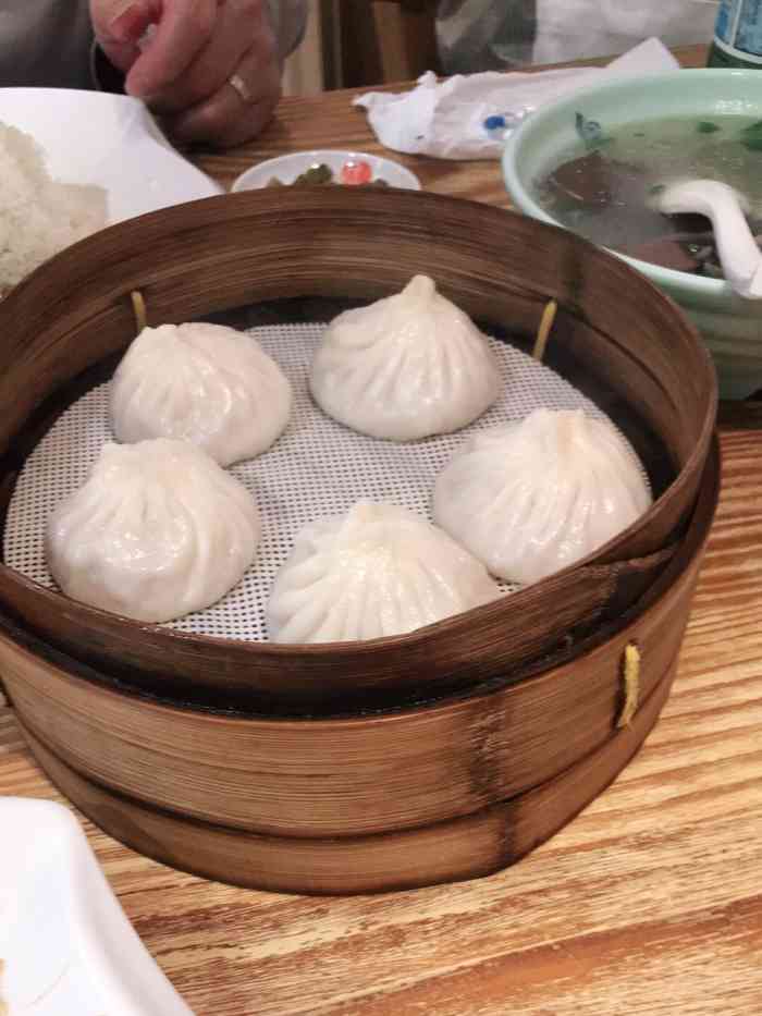 味津香汤包馆(豫园店)-"不咋地.价质不一个衡."-大众点评移动版