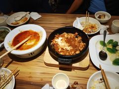 -九转小磨·非遗东北菜(万达广场店)