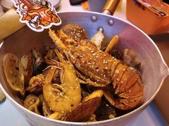 -鸣记脆皮烤鱼·海鲜烤鱼(三八广场店)