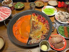 -萍姐火锅·公路夜市(武汉首店)