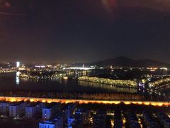-湖景知味西餐厅•自助餐• 轻食(南京金茂威斯汀大酒店)
