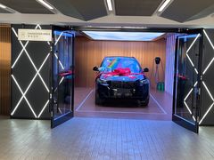 -上海宝信宝马4S店