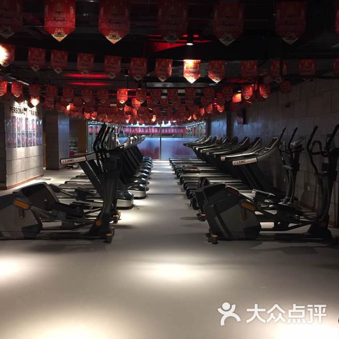 阳光国际游泳健身会所