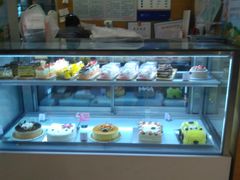 面包甜点陈列柜-面包新语(上地华联店)