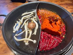-憨铁匠火锅(红山6979店)