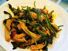 -马尔龙新疆饭店·清真(瑞景店)