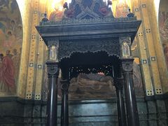 -滴血救世主教堂