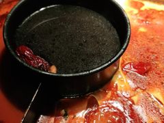 -老牌坊云南鱼豆花火锅(哈西万达店)