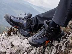 -SALOMON萨洛蒙(青岛海信店)