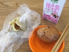 -同济大学本部学苑饮食广场