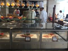 面包甜点陈列柜-白天鹅宾馆·流浮阁咖啡厅