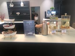 -深圳锦龙奥迪4S店(前海店)