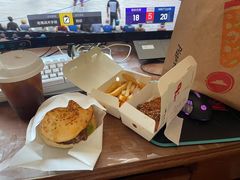 -必胜客(宁海西子国际店)