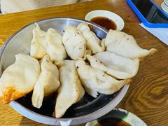 -黄阿姨锅贴大王(万航渡路店)