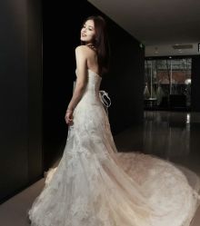 -Vera Wang婚纱礼服旗舰店