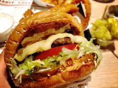 -The Habit Burger Grill 哈比特汉堡(复兴soho店)