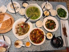 -巴扎美食·新疆菜·西域歌舞表演餐厅(新疆大厦店)