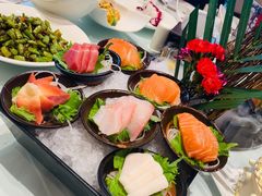 -万龙洲海鲜(大兴绿地缤纷城店)