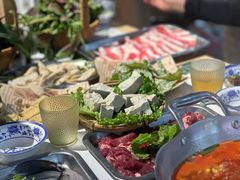 -王奋斗贵州酸汤牛肉火锅