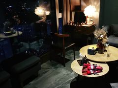 -得闲·高空SPA(东盟店)