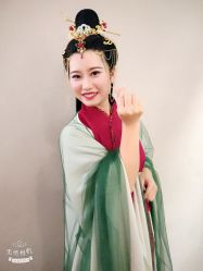 -盘子女人坊古装写真摄影(厦门总店)