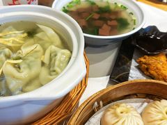 -馋三尺蟹粉小笼(人民广场店)