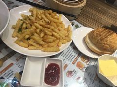 -香港新曜记茶餐厅(万泰城店)