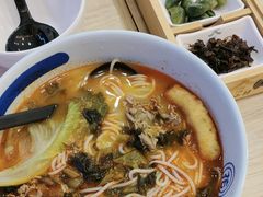 -花馬肆.云南过桥米线(汉神购物广场现场熬汤店)
