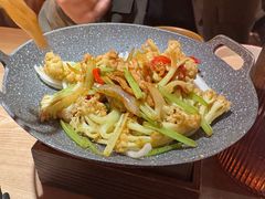 -耶里夏丽·新疆菜(田林东路店)