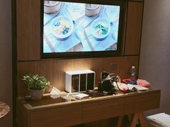 -潮漫酒店(北京通州环球度假区临河里地铁站店)