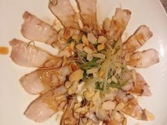 薄切鲜鱼片-穹六人间 people 6(岳阳路店)