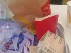 -麦当劳(中山公园龙之梦店)