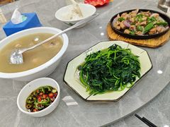 -银峰农庄·特色烧鸡·鲜无花果浸鸡