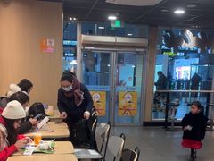 -麦当劳(轻轨曹杨路店)