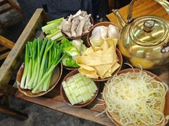 -正南齊北重庆老火锅(光华村直营店)