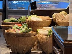 -富正毅三下锅·湘西韵味(天门山索道店)