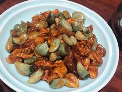 腊八蒜烧肥肠蹄筋-小土豆北方菜馆(文慧园店)