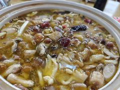 -东巴谷野生菌火锅餐厅