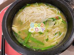 -妈妈故事米线(市府恒隆店)