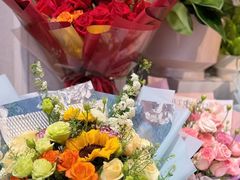 -溪岸路花鸟市场