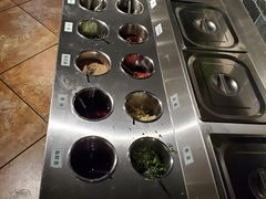 自助调料区-義聚德·清真铜锅涮羊肉·烧烤(河东店)