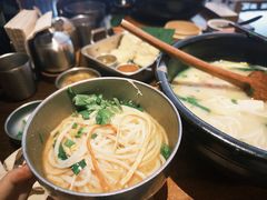 -银米·云南传统过桥米线(双廊黑金冠店)