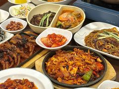 -贵宾庄炸酱面·韩式料理(高区店)